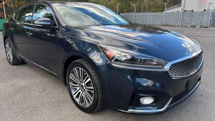 
								2018 Kia Cadenza full									