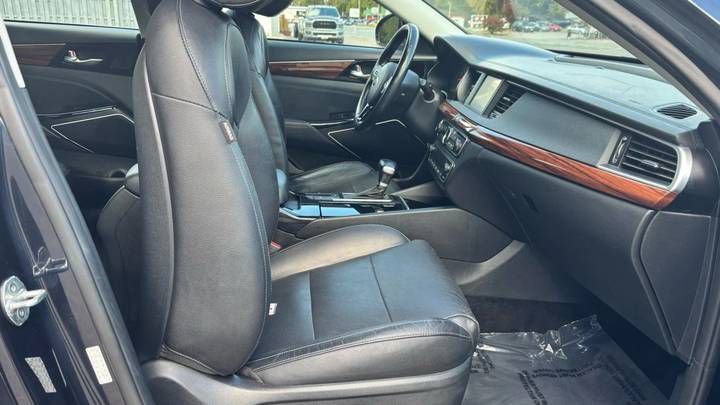 
								2018 Kia Cadenza full									