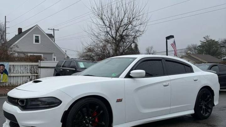 
								2020 Dodge Charger full									