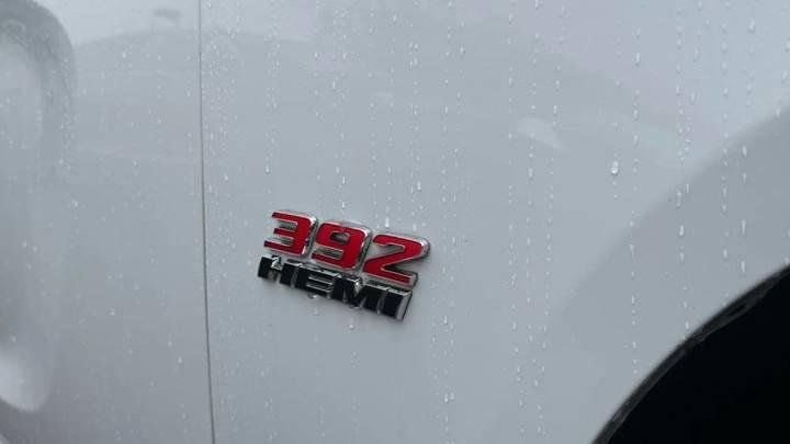 
								2020 Dodge Charger full									