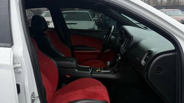 
								2020 Dodge Charger full									