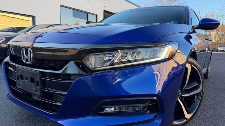 
								2020 Honda Accord full									