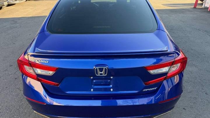 
								2020 Honda Accord full									
