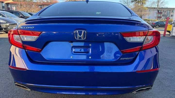 
								2020 Honda Accord full									