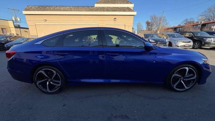 
								2020 Honda Accord full									