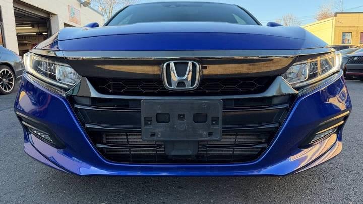 
								2020 Honda Accord full									