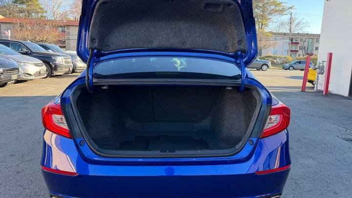 
								2020 Honda Accord full									