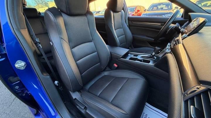 
								2020 Honda Accord full									