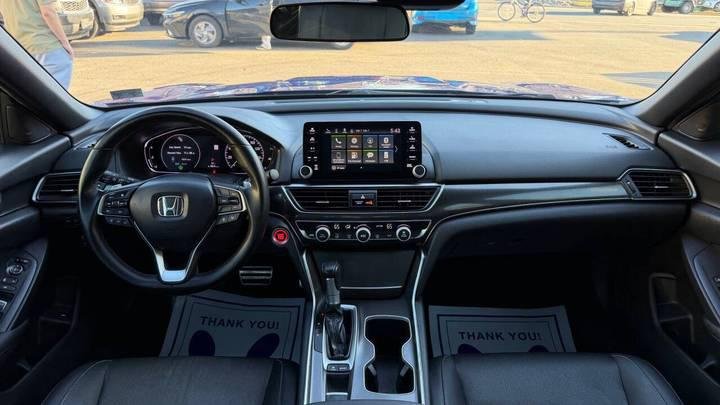 
								2020 Honda Accord full									