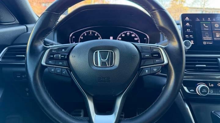 
								2020 Honda Accord full									