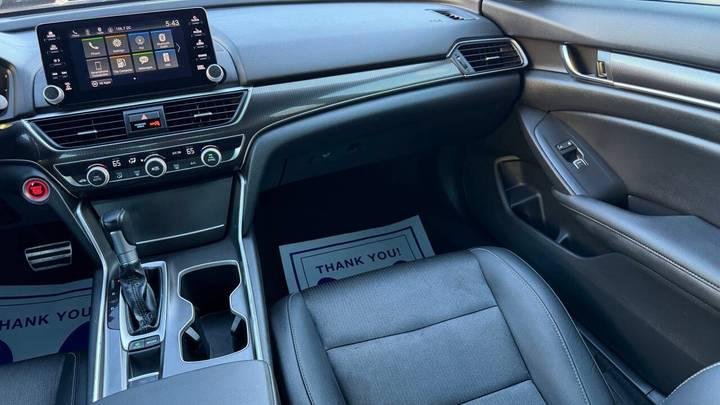 
								2020 Honda Accord full									