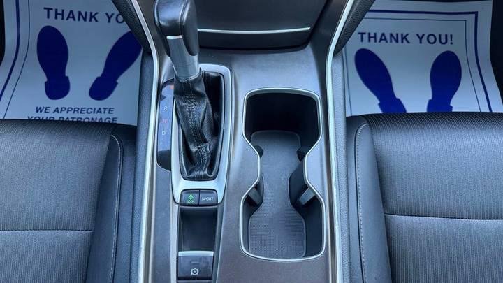 
								2020 Honda Accord full									