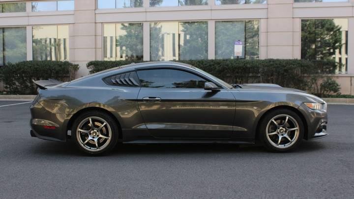 
								2016 Ford Mustang full									