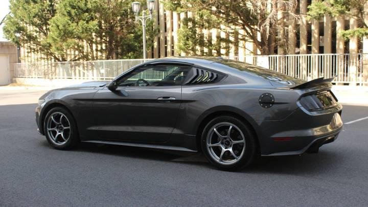 
								2016 Ford Mustang full									