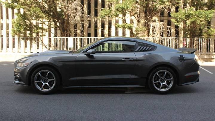 
								2016 Ford Mustang full									