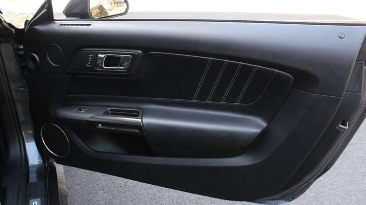
								2016 Ford Mustang full									