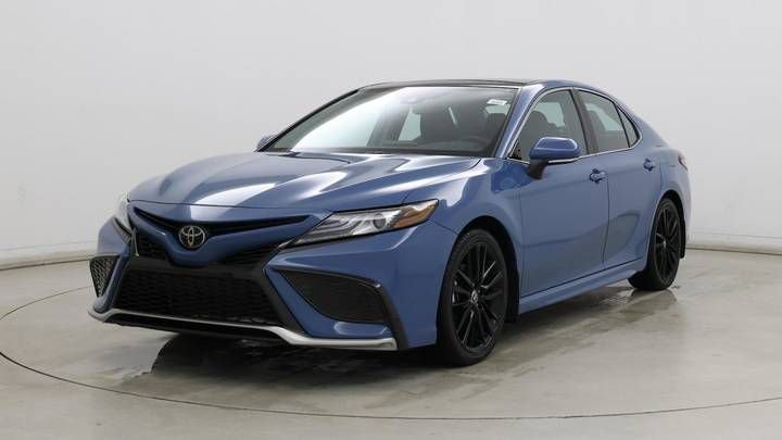 
								2023 Toyota Camry full									