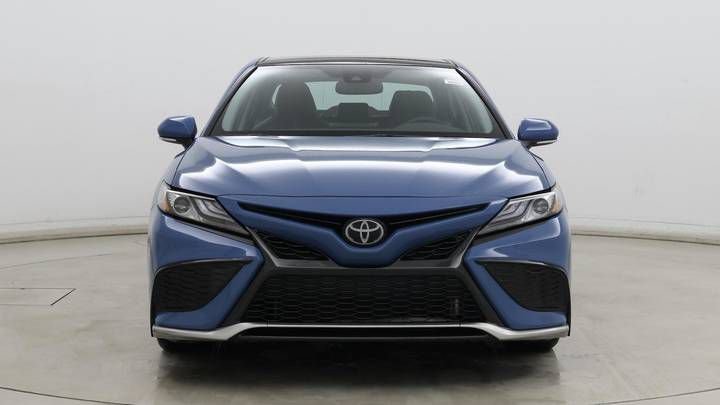
								2023 Toyota Camry full									