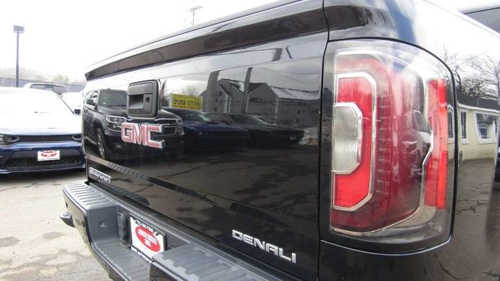 
								2017 GMC Sierra 1500 full									