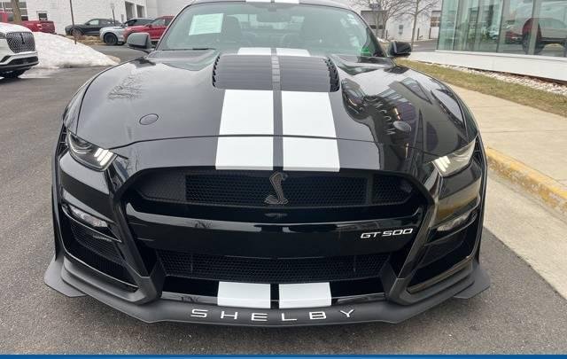 
								2021 Ford Mustang full									