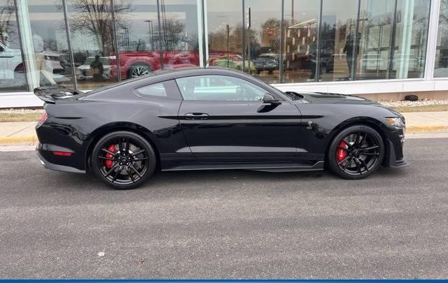 
								2021 Ford Mustang full									