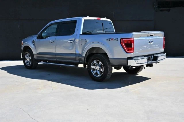 
								2021 Ford F-150 XLT Pickup 4D 5 1/2 ft full									