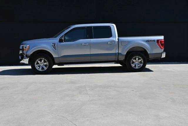 
								2021 Ford F-150 XLT Pickup 4D 5 1/2 ft full									