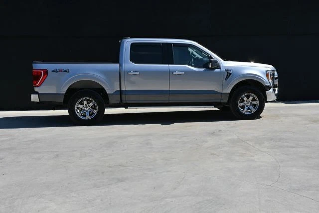 
								2021 Ford F-150 XLT Pickup 4D 5 1/2 ft full									